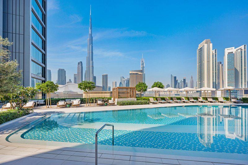 Vida Dubai Mall pool view